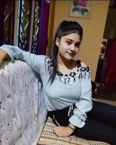Call Girls Service in Parseoni