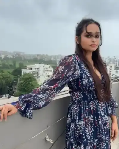 Parseoni Escorts